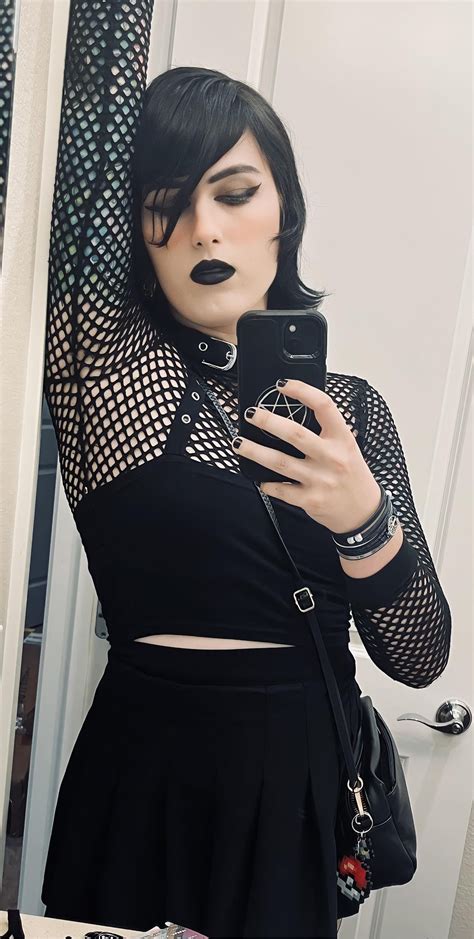 Emo Night Outfit! : r/trans