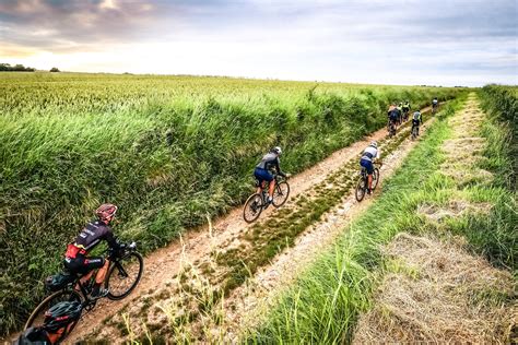 GRAVEL LOIRE LEGEND Gravel Festival Angers France