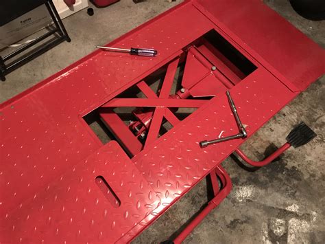 My new motorcycle lift won’t rise. Anyone familiar with the Harbor