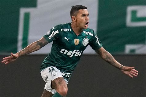 Cruzeiro anuncia contratação do atacante Dudu ex Palmeiras