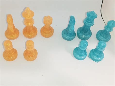 Resin Chess Set Custom Chess Board Resin Game Set Glitter Chess And