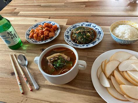 Spicy Beef And Vegetable Soup Yukgaejang Recipe By Maangchi