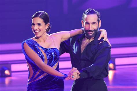 Sally Zcan Let S Dance Star Gibt Ehe Aus Nach Jahren Bekannt