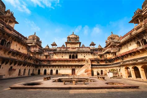 Jehangir Mahal Orchha Fort In Orchha Stock Image Image Of Chandela