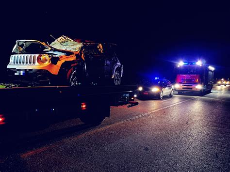 Nella Notte Incidente Tra Fossano E Marene Un Auto Cappottata