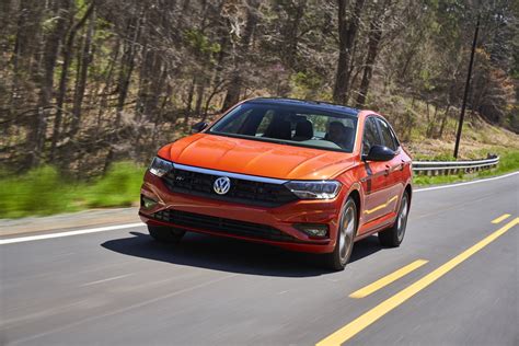 2019 VW Jetta R-Line Is A Good Car For Spoiled Automotive Journalists