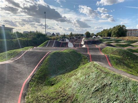 Réalisation Dun Pumptrack En Enrobé Lollier Ingénierie