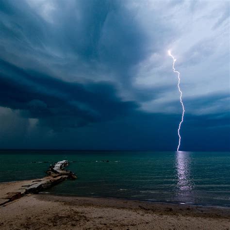 Storm lightning iPad Wallpapers Free Download