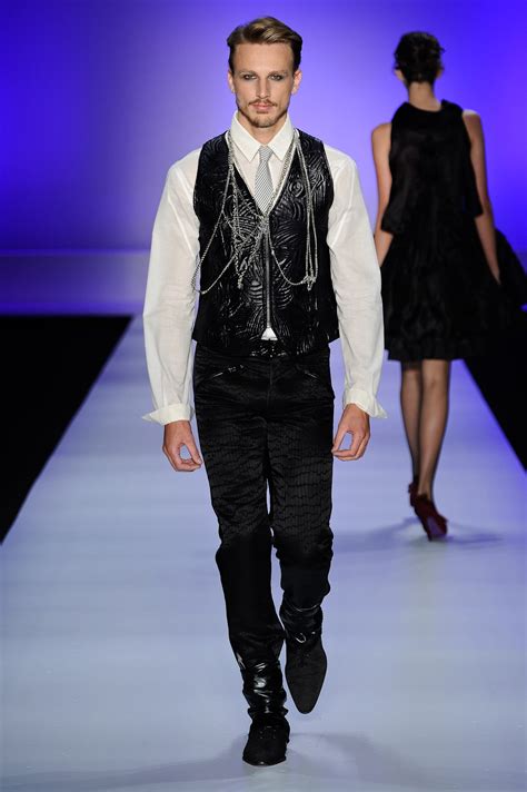 Cole O Lino Villaventura Spfw Ver O Rtw Desfiles Ffw