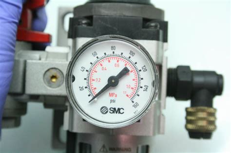 Smc Naw3000 N03 Pneumatic Pressure Regulator Nvhs3500 N03 X116 Lock Out