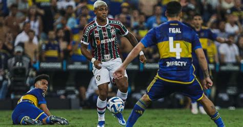 Her I Do T Tulo John Kennedy Comemora Conquista Do Fluminense Gol