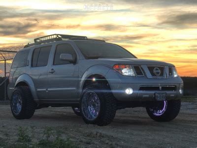 Nissan Pathfinder With X Tis V And R