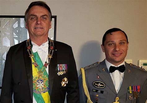 Pol Cia Federal Indicia Jair Bolsonaro E Mauro Cid Por Pol Tica