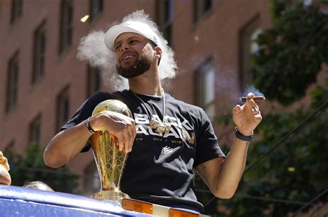 Steph Curry graduates from college in special ceremony - Washington Examiner