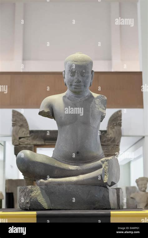 The original statue of King Jayavarman VII, Phimai national museum ...