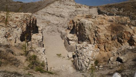 Tel Gezer, Israel: On the Crossroads of the World, Joshua, Via Maris ...