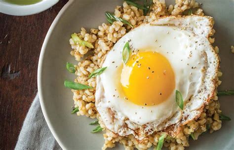 Sticky Chia Brown Rice With Fried Egg Recipe Life By Daily Burn