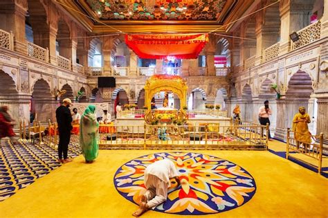 Premium Photo Gurudwara Sis Ganj Sahib New Delhi