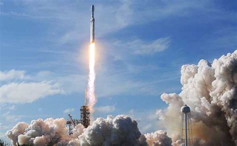 Elon Musks Spacex Falcon Heavy Rocket Launched 5 Things To Know About