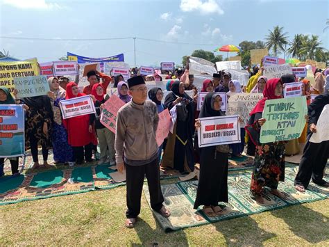 Ratusan Warga Melayu Pulau Rempang Bersatu Dan Berpantun Menegaskan