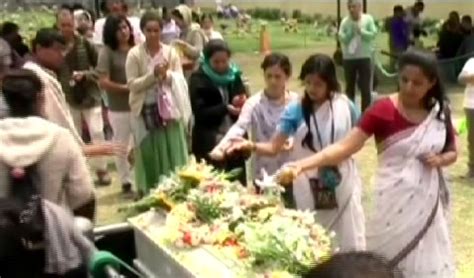 Hare Krishna Sepultan Restos De Mujer Asesinada