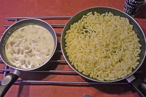 Spaghetti mit Champignon Sahne Soße von karaburun Chefkoch de