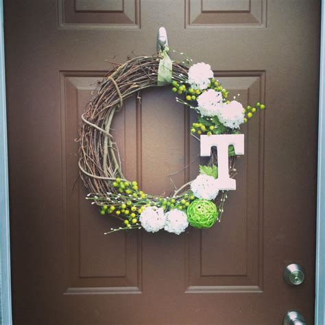 Diy Monogram Front Door Wreath Wreaths Pinterest Diy Monogram