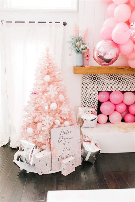 83 Glam And Fun Pink Christmas Decor Ideas Digsdigs