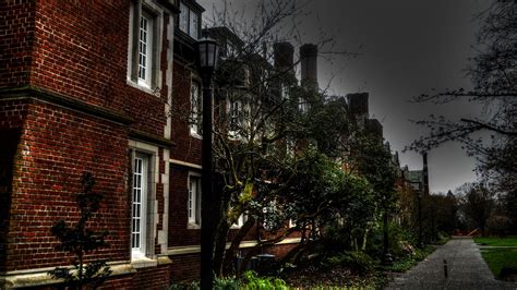 Thom Zehrfeld Photography : Reed College In HDR