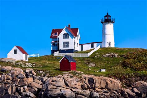 Cape Neddick Lighthouse Photograph by Mountain Dreams - Pixels