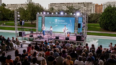 Un Lago De Conciertos La Magia De La M Sica En Un Marco Incomparable