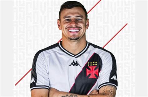 Atuações do Vasco contra o Athletico Vegetti é letal mais uma