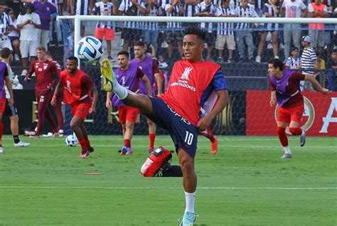 Alianza Lima Cueva Jugaría En Lugar De Andrade Ante Libertad