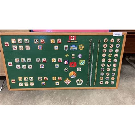 BOARD OF SCOUTS BADGES - Big Valley Auction