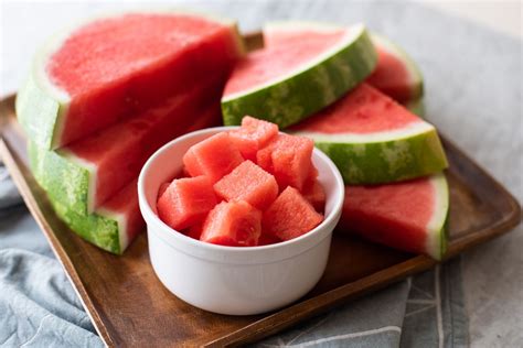 3 Signs Your Watermelon Has Gone Bad According To An Expert