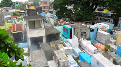 Paglilinis Sa Mga Puntod Sa Manila North Cemetery Dahil Sa Undas