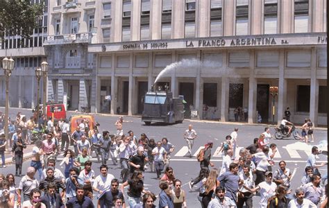 20 Años De La Crisis Del 2001 Y La Partida De De La Rúa En El