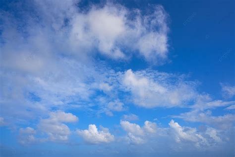 Latar Belakang Langit Musim Panas Biru Latar Belakang Awan Kumulus