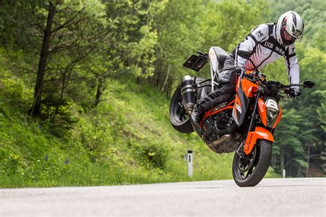 2020 Ktm 1290 Super Duke R Review First Ride 42 Off