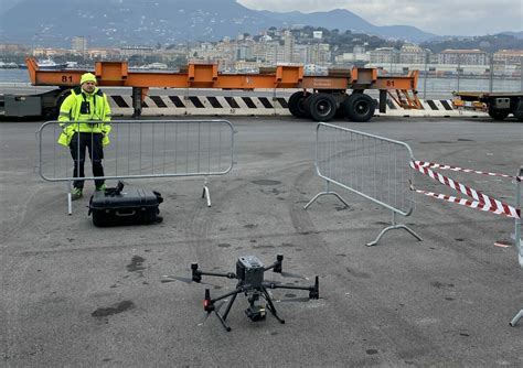 Droni In Volo Per Controllare Il Porto Di La Spezia Shipping Italy