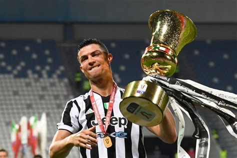 Il Messaggio Di Cristiano Ronaldo In Una Frase Annuncia Dove Giocherà