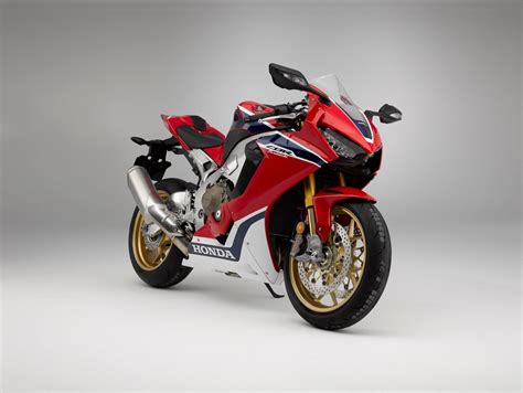 Opis Honda Fireblade Sc Cbr Rr Sp