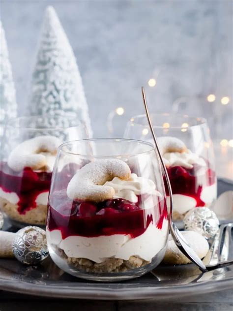 Dinkel Vanillekipferl Dessert Mit Kirschkompott Dinkelliebe