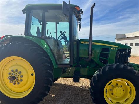 Trator John Deere J Agro