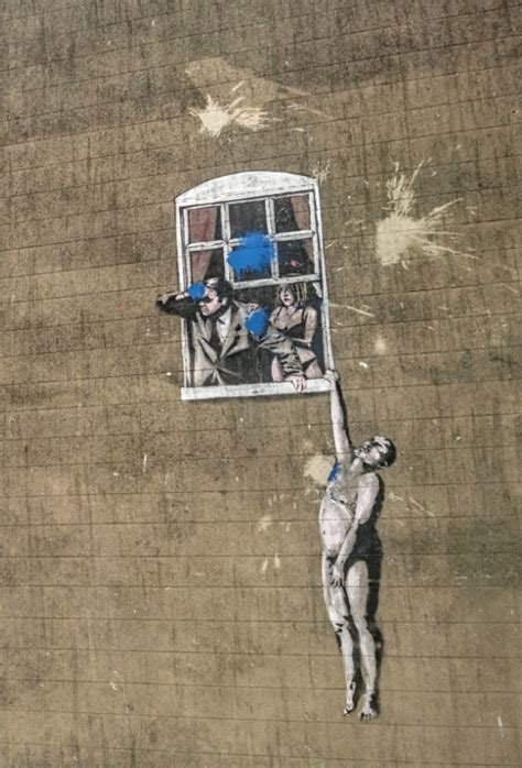 Mysterious Artist Banksy To Be Finally Unmasked - Social Junkie