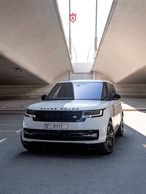 Rent Range Rover Vogue HSE In Dubai Paddock Rent A Car