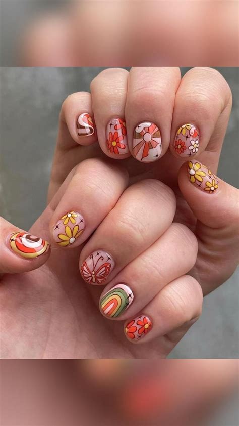 Festival Inspired Nail Art Flower Power Piece 70s Hippie Hippie Nails