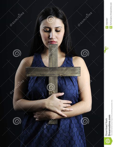 Mulheres Novas E Bonitas Que Praying Imagem De Stock Imagem De Pleito Pleitear 19427607