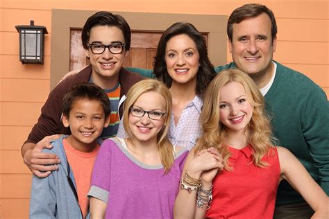 The 'Liv and Maddie' Cast Filmed the Final Episode of Season 4 | Teen Vogue