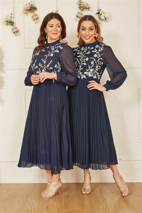 Yumi Navy Long Sleeve Embroidered Midi Dress With Pleats Yumi